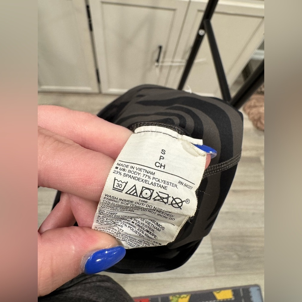 Old Navy Active Powersoft Jogger - image 6